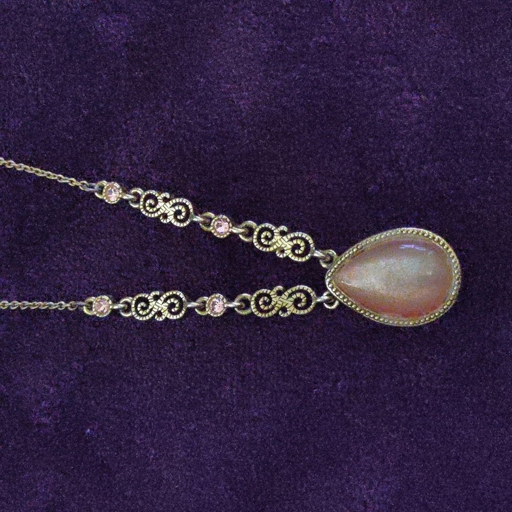 Vintage Elegant Pink Drop Necklace